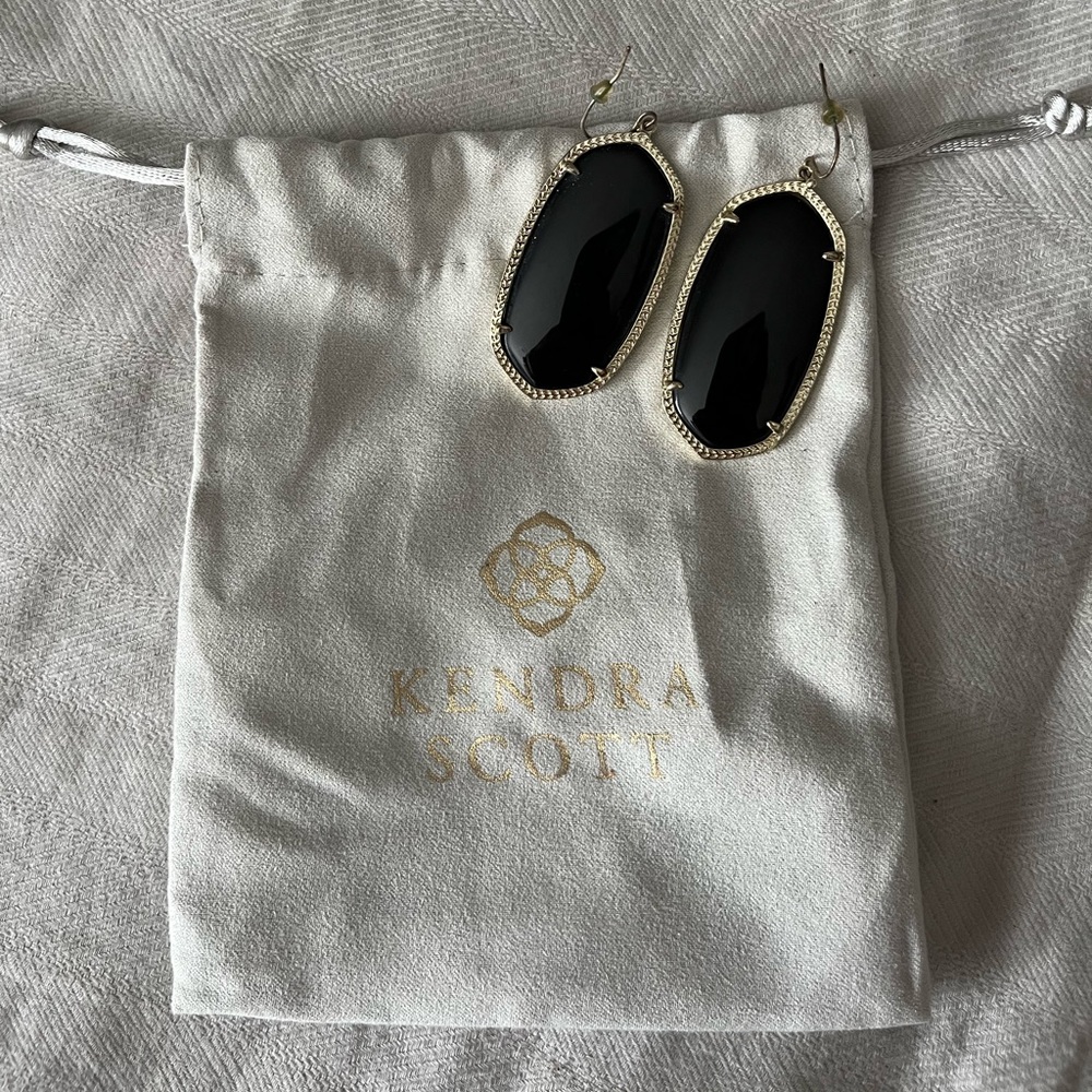 Kendra Scott Danielle Black and Gold Earrings